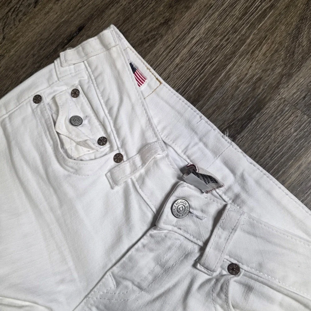 True Religion Womens 28 Billy Bootcut Jeans White Flap Pocket Low Rise STAINED - Picture 11 of 15